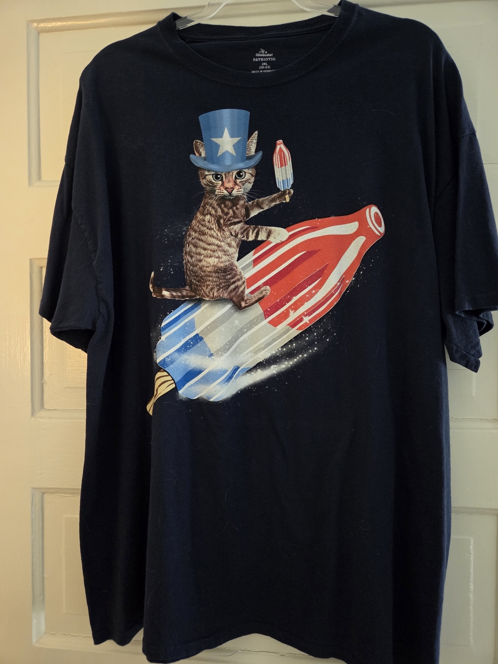 Patriotic Cat Graphic Tee - Navy Short Sleeve